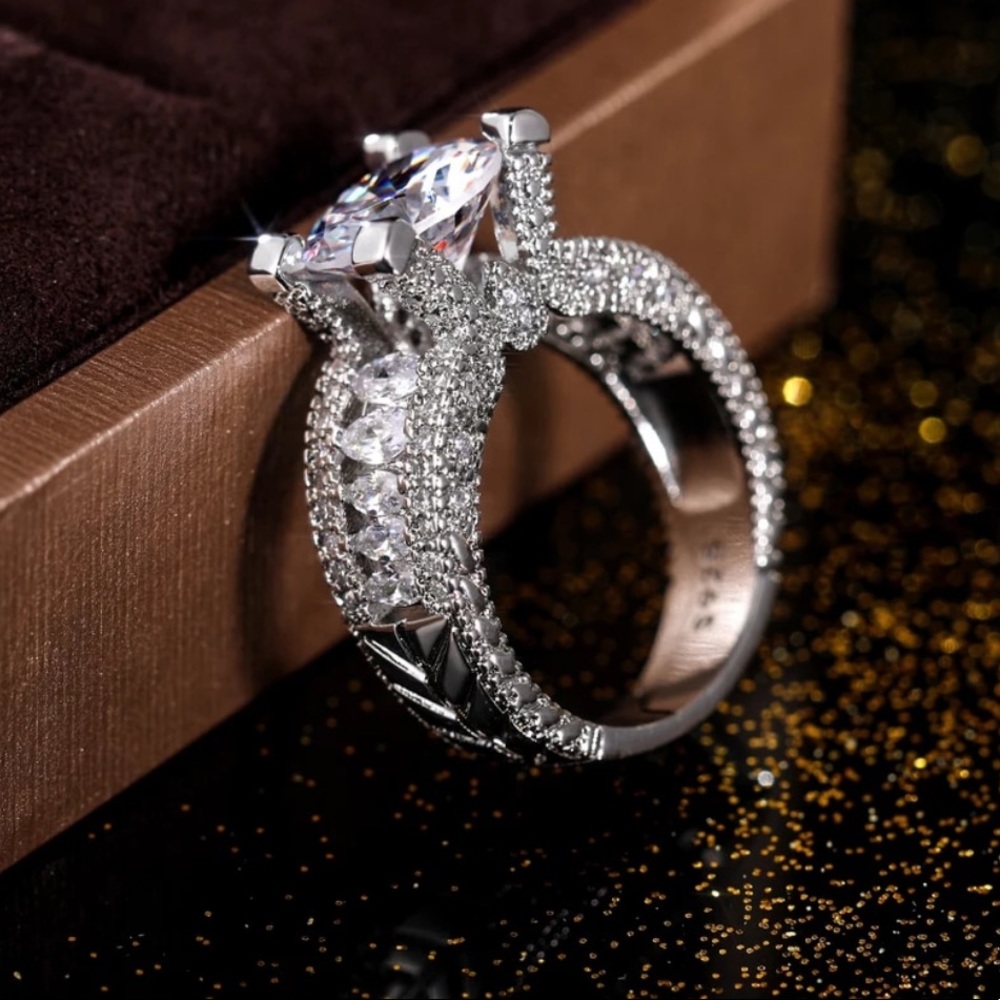 NEW 925 STERLING SILVER DIAMOND HALO RING - Picture 4 of 4